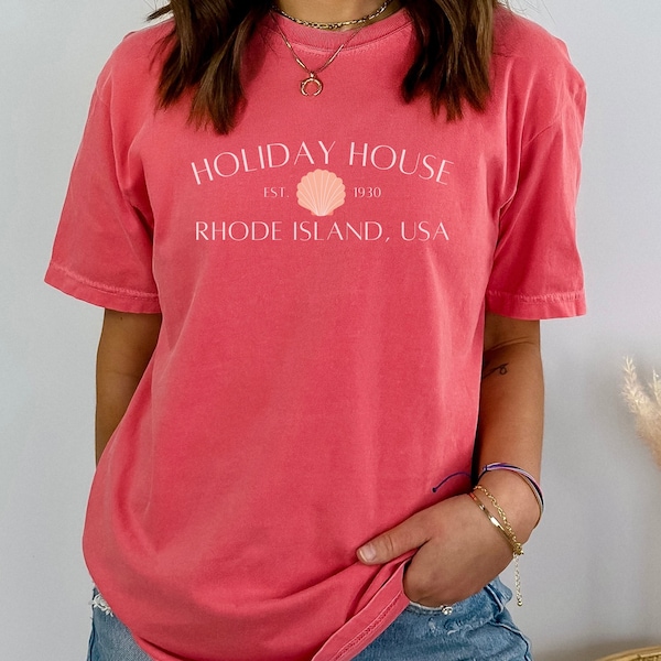 Holiday House Shirt, Vintage Inspired Beach Shirt, Rhode Island USA, Seashells, Summer Shirt, Westerly RI Shoreline, Newport RI, Swiftie