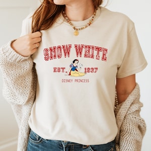 Disney Snow White T-shirt, Disney Snow White Shirt, Disney Princess T-shirt, Snow White Disney Snacks T-shirt, Disney Princess Shirt
