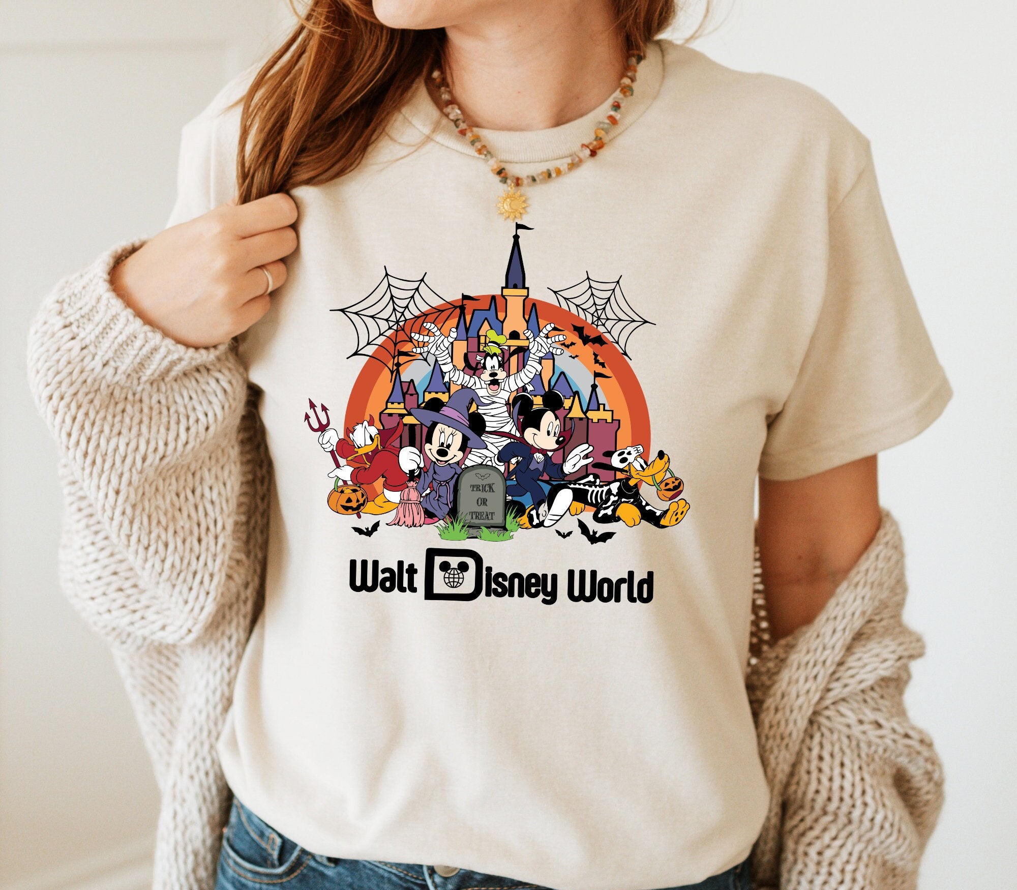 Vintage Walt Disney World Halloween T-shirt, Mickey and Friends