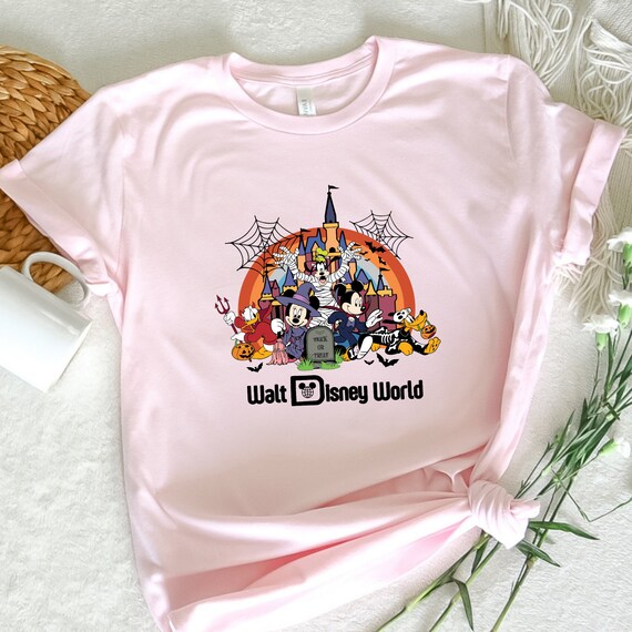 Vintage Walt Disney World Halloween T-shirt, Mickey and Friends