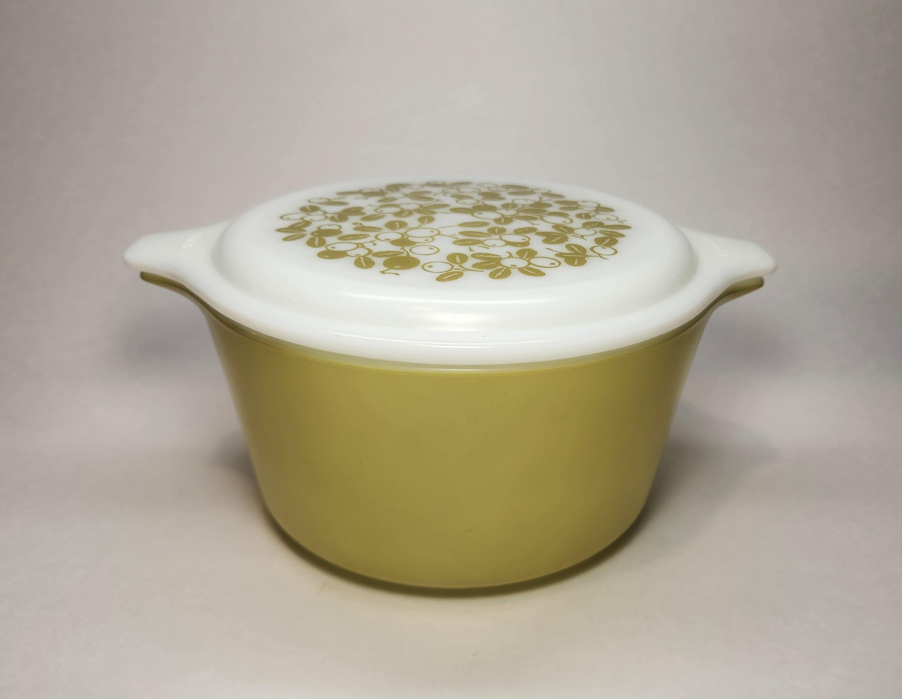 Vintage 1QT Pyrex Verde Green Olive Casserole Dish