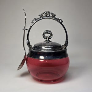 Fenton Pickle Castor - Etsy