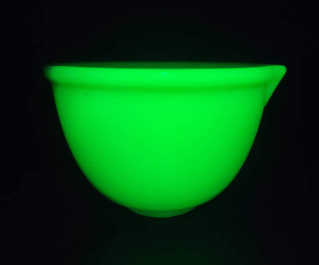 Jadeite Uranium Glass Mixing Bowl Etsy