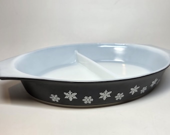 Pyrex Divided Black Snowflake Casserole Dish