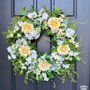 Summer Dalia and Blossom Wreath, Butter Yellow and White Floral Front Door Wreath, Mother’s Day Gift, Modern Farmhouse Decor, Entryway Decor