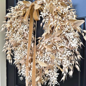 Cream & Tan Fall Foliage Teardrop Wreath, Neutral Decor, Autumn Eucalyptus and Oat Wreath w/Velvet Ribbon, Front Door Wreath, Handmade Gift image 7