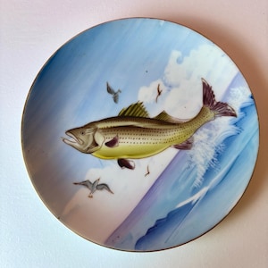 Vintage Enco Japan Fish Wall Plate – Hand-Painted Porcelain Decorative Plate – Fish Art Decor – Collectible Home Wall Hanging