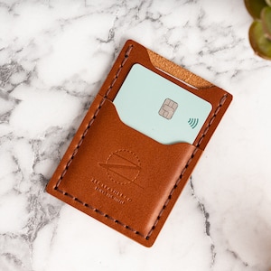 Tarjetero, billetera para hombre, billetera grabada, billetera para padrinos de boda, billetera de cuero, billetera personalizada, regalo de novio para hombres, regalo del día del padre para él