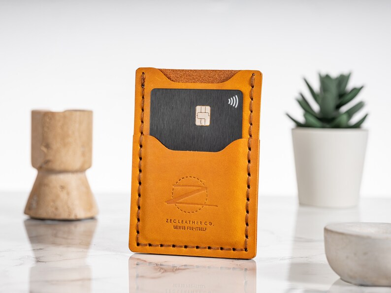 Cartera de cuero delgada, NOCHE DE FECHA, Cartera plegable, Cartera hecha a mano para hombres, Regalo de cumpleaños para hombres, Cartera para hombres con monograma imagen 3