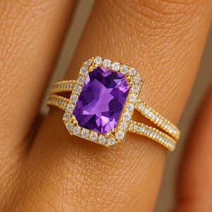 Amethyst Diamant Halo Ring im Smaragdschliff - 18k Gold Doppelband - Verlobungsring