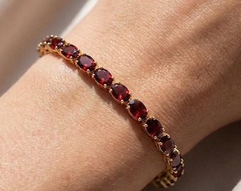 Natural Garnet 14k Gold Bracelet, Solid Gold Bracelet. Tennis Bracelet, January Birthstone
