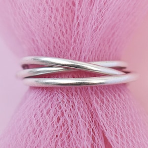 Trinity ring sterling silver, Three Band Silver Rolling Ring, 3 connected ring 6 1/2 US, simple stackable ring, thin basic everyday ring