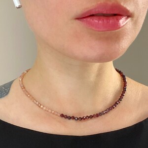 Collier en pierre de soleil et grenat, tour de cou en perles de cristal multi-pierres, petit collier de collier en pierres précieuses à facettes, bijoux uniques fins, cadeau original femme
