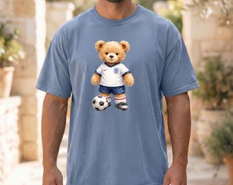 T-shirt Comfort Colors® Teddy Bear Ball, maillot de football, t-shirt drapeau britannique, maillot Game Day, football Angleterre, Come On England, Coupe du monde 2026
