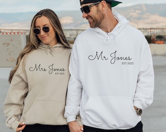 Wedding Hoodie, Honeymoon Hoodie, Couples Hoodie, Mr and Mrs Hoodie, Wife Husband Hoodie, Mrs To Be Gift, Funny Couple Top, Newlywed Jumper