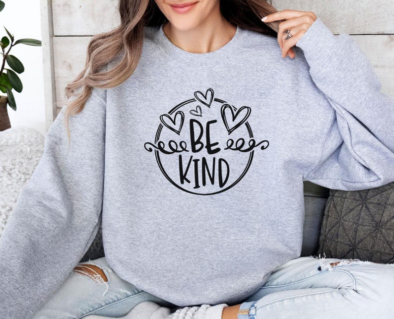 Sweatshirt mit dem Aufdruck „Sei immer freundlich“, Sweatshirt für mentale Gesundheit, Pullover zum Thema Humanismus, Motivationsshirt, Retro-Pullover „Sei freundlich“, Wähle Freundlichkeit Bild 2