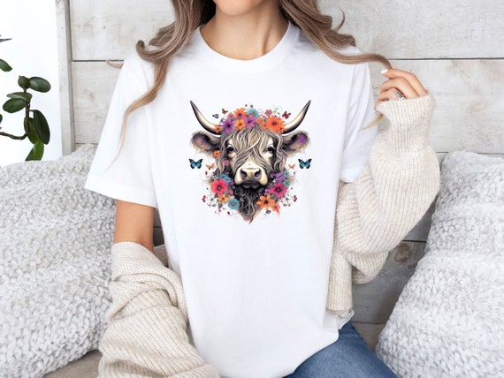 Highland Cow Shirt, Floral Cow Tshirt, Farm Girl T-shirt, Farm Life T shirt, Cow Lovers Gift, Cow Lover Shirt, Cute Cow Gift, Heifer Tshirt
