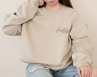 Auntie Sweatshirt, Custom Aunt Sweater, New Aunt Jumper, Auntie Christmas, Aunt Birthday Gift, New Auntie Gift, Best Aunt Gift, Aunt To Be