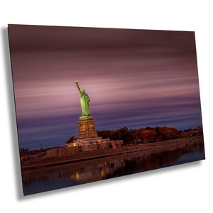 Statua della Libertà all'alba, stampa fotografica artistica di New York City, decorazione murale Lady Liberty su tela, metallo, carta o pannello acrilico