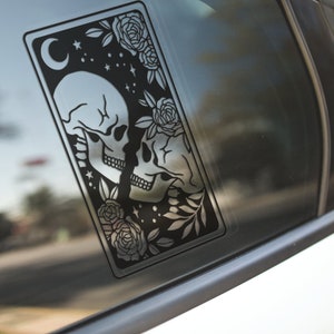 Tarot Amantes Calavera y Rosas.