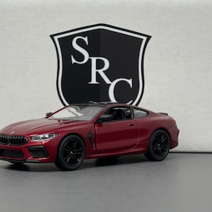 BMW M8 Competition Coupe - Kinsmart 1:38 Diecast