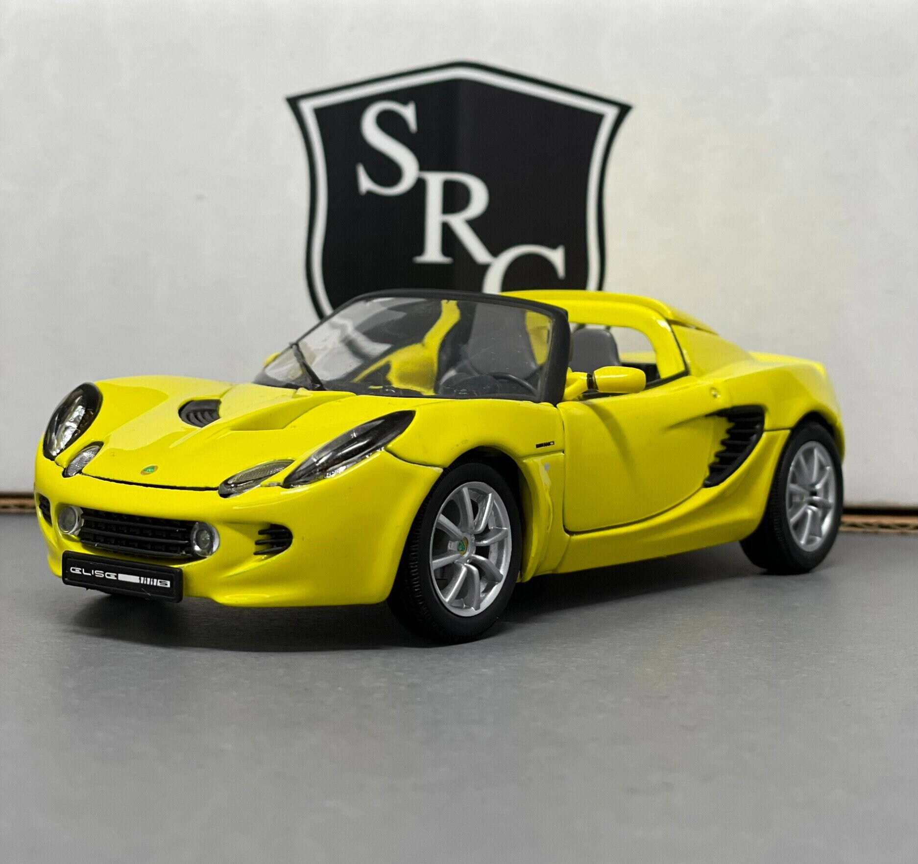 ミニカー Welly 22447 2003 Lotus 111s 1/24 Black Welly 2003 Lotus Elise 111s 1:24 Diecast Model Black 22447
