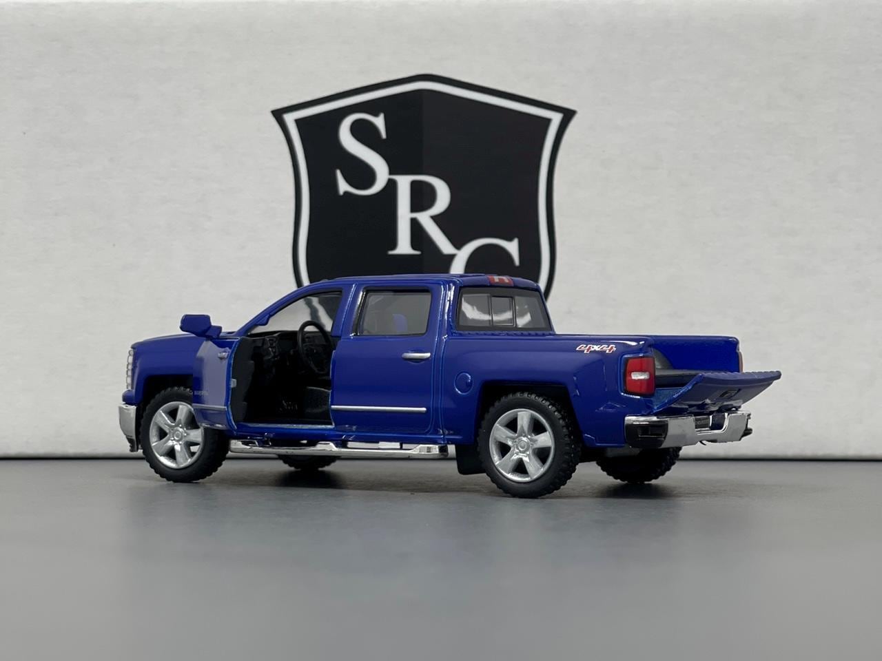 ①☆ Customize Chevy Tracking　　　　　【特典会員限定】 il_fullxfull.6190301754_95j7.jpg