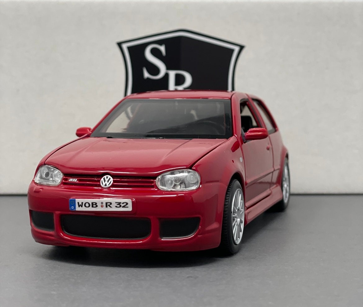 Reproductions for the Golf Mk4 R32: a powerful commitment to a