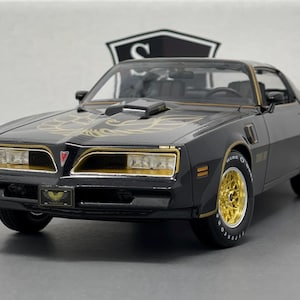 ロードシグネチャー1/18 1969ポンティアック　トランザム　中古美品 Amazon | ROAD Signature 1/18 Pontiac Firebird Trans Am 1969
