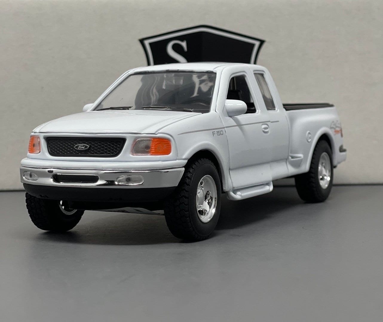 Ford F150 Flareside Supercab Pickup - Welly 1:24 Diecast - Etsy