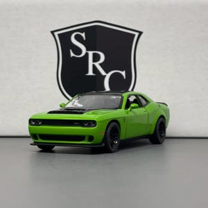 Dodge Challenger SRT Demon 170 - Kinsmart 1:40 Diecast