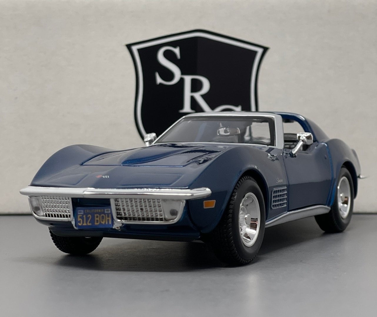 シボレー コルベット スティングレイ C3 - Maisto 1:24 ダイキャスト