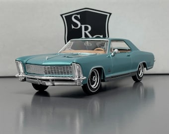 Buick Riviera - Maisto 1:26 Diecast