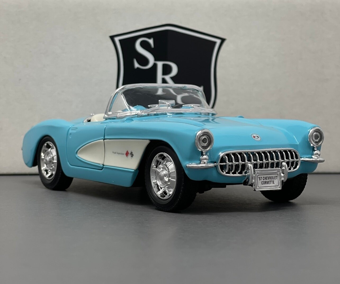 Welly 1/18 Chevrolet Corvette 1999 – Bleue – Modèle Réduit Diecast – Occasion