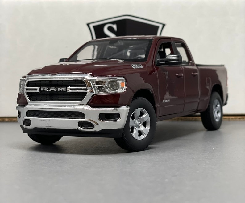 Dodge Ram 1500 Welly 1:24 Diecast - Etsy