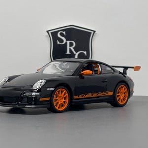 Porsche 911 GT3 RS (997) - Welly 1:24 Diecast