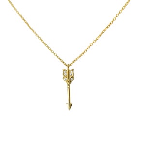 Dainty gold arrow necklace - trendy jewelry - ecofriendly jewelry