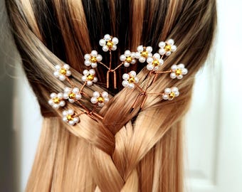 Bridal Hair Pins Set of 3 | White Pearl Flower Pins | Gold Wire Wedding Hair Accessories/Daisy Hair pins/wedding Hair Piece