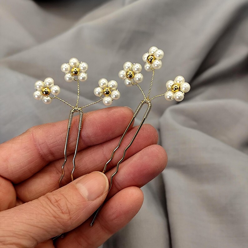Bridal Hair Pins Set of 3 | White Pearl Flower Pins | Gold Wire Wedding Hair Accessories/Daisy Hair pins/wedding Hair Piece image 3
