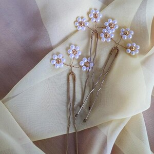 Bridal Hair Pins Set of 3 | White Pearl Flower Pins | Gold Wire Wedding Hair Accessories/Daisy Hair pins/wedding Hair Piece image 7
