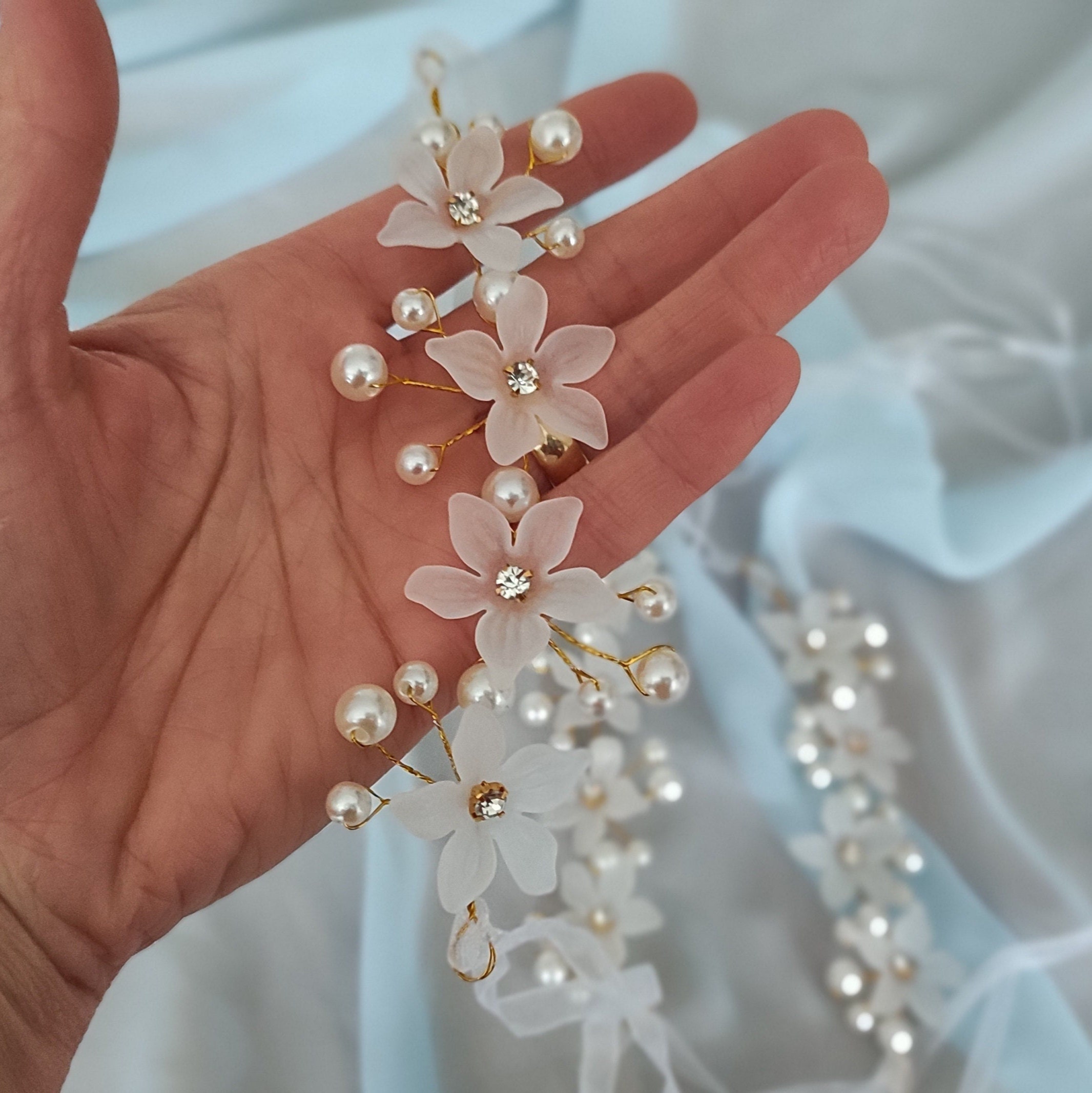 Hand Flower Decor Wedding Wrist Flower Pearl Wrist Corsage Ceremony Prom  Bridal Bracelet Hand Pearl Wrist