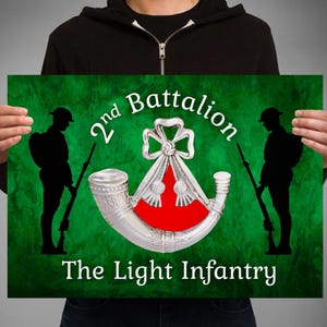 Britische Armee Leicht-Infanterie Poster Druck 2nd Battalion 2 L.I Britische Armee Leicht-Infanterie Signalhorn Logo Cap Abzeichen.