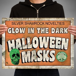 Halloween 3 Season of the witch. Silver Shamrock Novelties. Halloween masks poster print - Michael Myers Santa Mira 80s Horror film