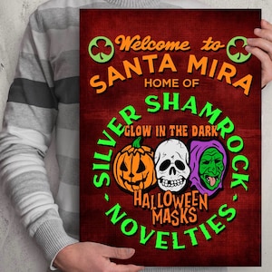 Halloween 3 Season of the witch. Silver Shamrock Novelties. Halloween masks poster print - Michael Myers. Welcome to Santa Mira.