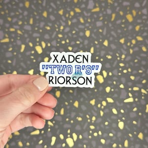 Xaden "Two R's" Riorson | オニキス ストーム | エンピリアン | ドラゴン | Xaden | バイオレット | 第四の翼 | ステッカー | ファンタジー ステッカー | シャドウ