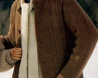 Patrón de tejido vintage para chaqueta de hombre, abrigo de punto retro para hombre, descarga digital instantánea en PDF. Disponible en inglés, alemán, francés e italiano.