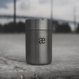 Portable Stainless Steel Minimal Windproof Car Ash tray with Lid