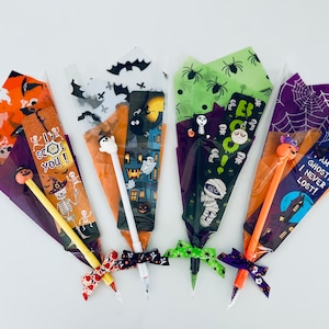 Individual Halloween Pen, Bookmark/Ruler, Halloween Party Favors, Halloween Classroom Gift, Halloween Student Favors, Boo Basket Preschool