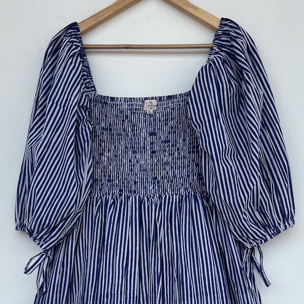 Sukienka boho maxi z bawełny w kwiaty i nadrukiem blokowym