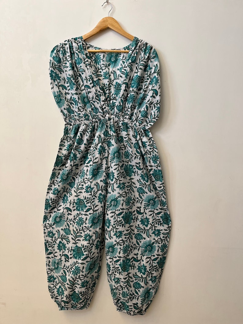 Hand Block Print Overall ärmellose Outfits geblümt bedruckter Overall Baumwoll-Outfits Bild 1